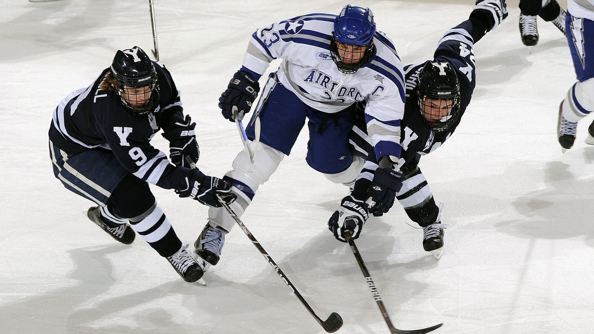 环足奖年度最佳前锋八强名单揭晓，巴黎双星领衔，巴萨天才少年亚马尔强势入围